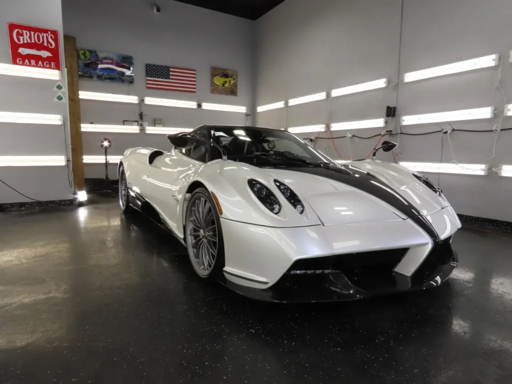 pagani-huyara-car